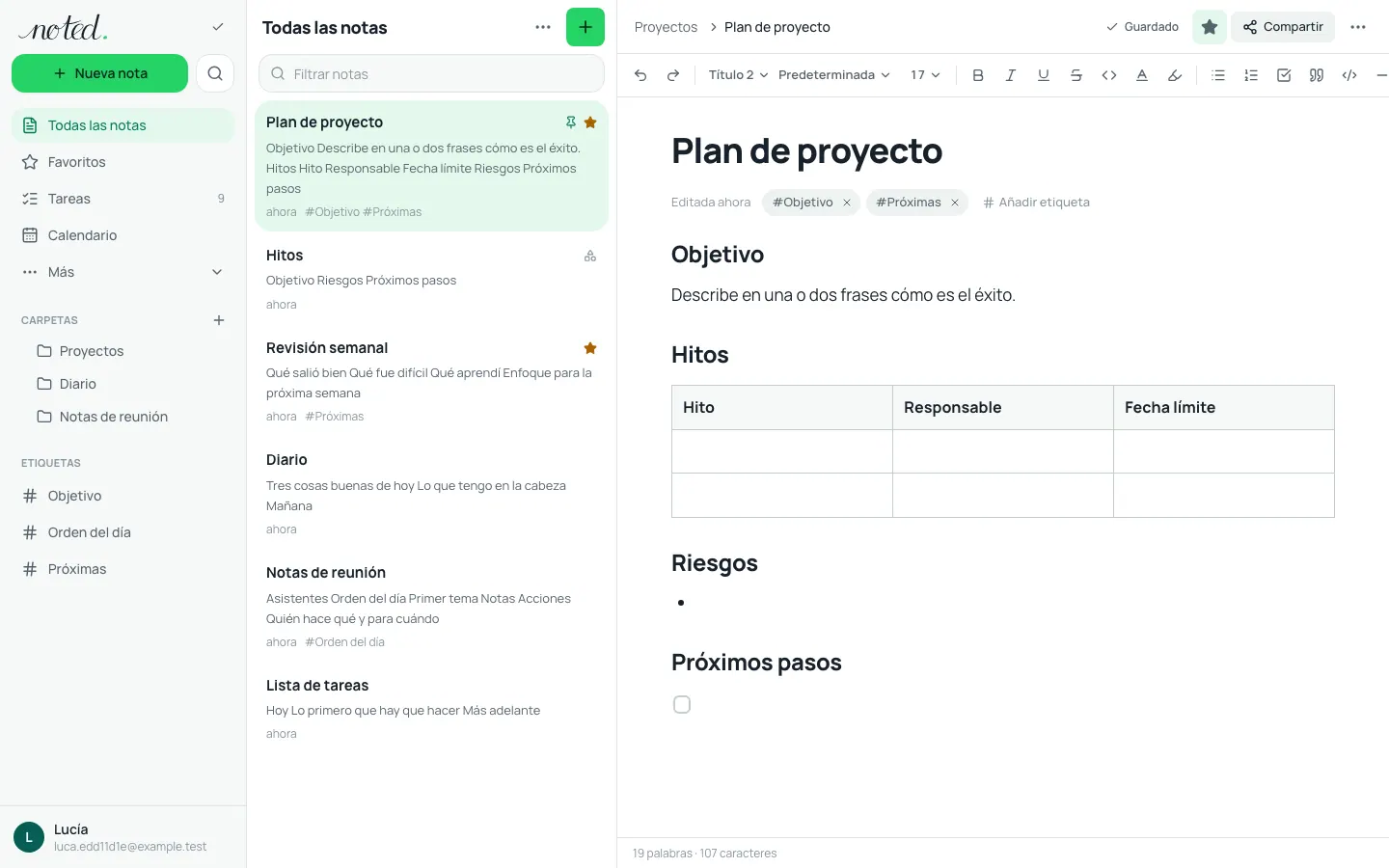 El editor de noted. con una nota abierta junto a la lista de carpetas