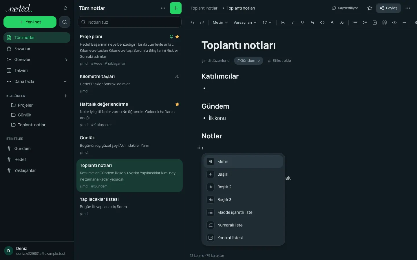 Editörde eklenebilecek blokları listeleyen eğik çizgi menüsü